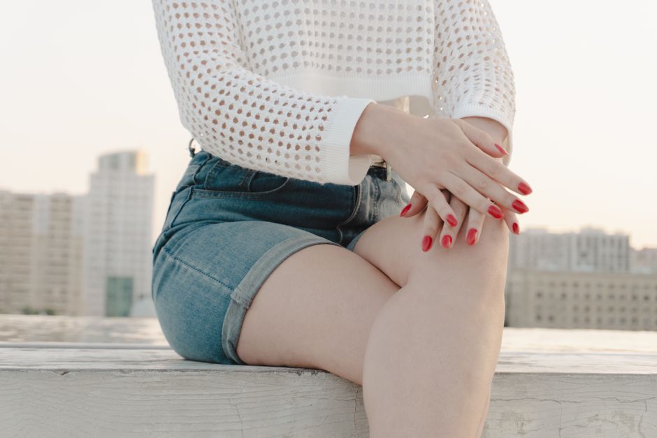 Bright Summer Nail Ideas That Last on Holiday