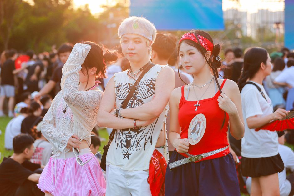 Summer Festival Outfits That Stay Comfortable Outdoors