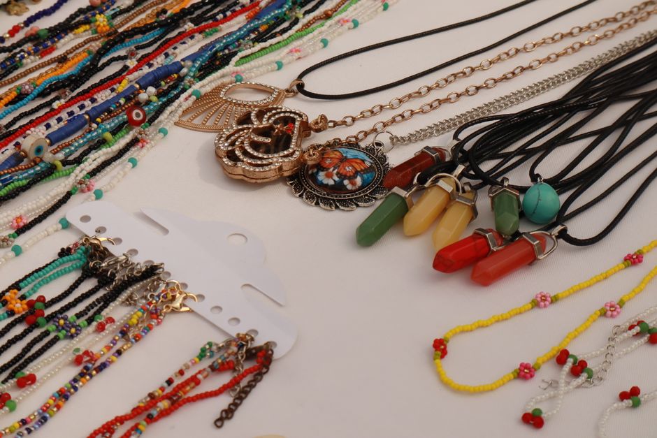 5 Statement Necklaces That Transform a Simple Outfit Instantly